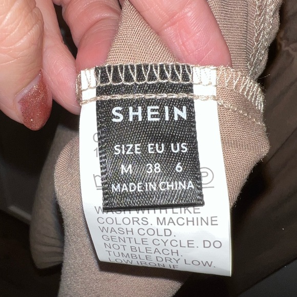 Butterfly Sleeve Ruffle Hem Belted Dress - Picture 7 of 7